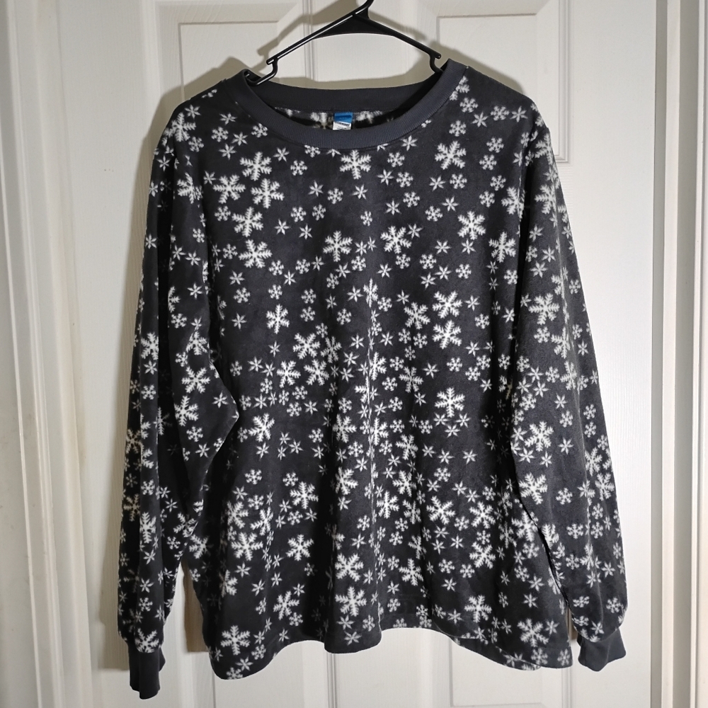 Fleece Gray Snowflake Top Old Navy
